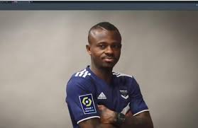 Nicolas pepe (côte d'ivoire) left footed shot from the centre of the box is saved in the centre of the goal. Football Jean Michael Seri Retourne En France Cote D Ivoire