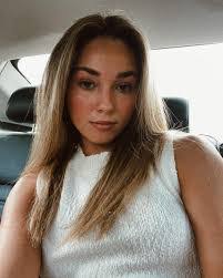 Lilly Sutherland's Instagram, Twitter & Facebook