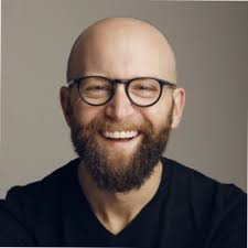 I'll probably get hate DMs for this, but it must be said—LinkedIn's newest  “growth hack” is 2025's pop‑up ad, and it needs to die. Yesterday I  scrolled past a dozen “Comment DECK /