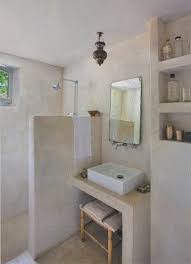 Maybe you would like to learn more about one of these? Salle De Bain En Tadelakt Enduit De Chaux A L Eau Brillant Et Imperma C Able Tadelakt Bathroom Bathroom Design Bathroom Design Styles