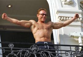 17,592,629 likes · 527,309 talking about this. Hurtinbombs Jcvd Week Jean Claude Van Damme On Fitness And