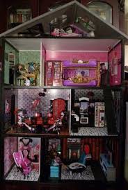 Bau dir selber dein haus. 21 Monster High Haus Ideen Monster High Puppenhaus Monster High Haus Monster High