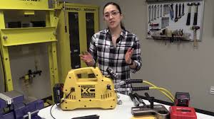 You'll receive email and feed alerts when new items arrive. Xc1502t Cordless Hydraulic Torque Wrench Pump 2 0 Litres Usable Oil Batteries And Charger Not Included Enerpac