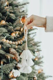 How To Decorate A Bohemian Christmas Tree Bohemian Christmas Christmas Decorations Boho Christmas Tree