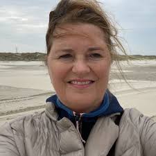 Vandaag is mijn podcastserie Hoe Oké is Reality TV? uitgekomen! Het  afgelopen jaar ben ik in samenwerking met Geuren en Kleuren media bezig  geweest met het maken van deze audioserie, waarin ik… |