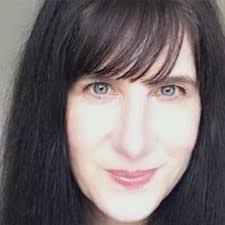 Danielle Kershaw's Instagram, Twitter & Facebook