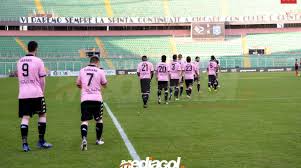 Scopri tutte le news sulla squadra e gli incontri. Serie C Palermo Foggia Il Match Tra I Rosanero E I Rossoneri Sara Trasmesso In Chiaro I Dettagli Mediagol