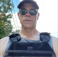 Gary Bertalovitz's Instagram, Twitter & Facebook