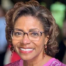 Karla Heath's Instagram, Twitter & Facebook