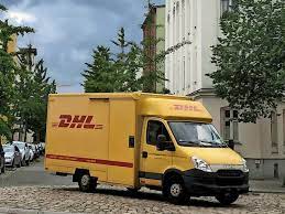 Versenden sie päckchen und pakete in über 220 länder mit dem führenden paketdienstleister. Betrunkener Dhl Fahrer Fahrt Sich In Velten Fest Und Legt Sich Erstmal Im Auto Schlafen