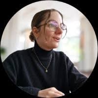 Angela Beron's Instagram, Twitter & Facebook