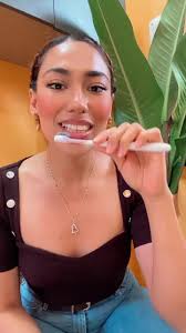 #odontólogajackymolina #odontologatiktok #higienebucal 3 cosas que no🚫  debes hacer en el cepillado dental. 🪥🦷😄