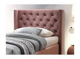 Atmosphère chaleureuse et cosy avec cette tête de lit pour lit conçue pour un sommier 160 cm de large pour 2 personnes. Lit Tete De Lit Capitonnee 90 X 200 Cm Velours Rose Massimo