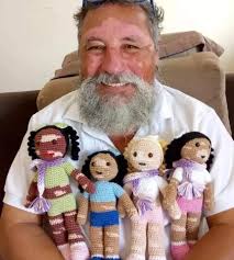 Hey ladies I'm Zee and I'm looking to be a Triggs doll any other dolls that  can share before and after photos. I have friends that did Canon but Triggs  aggressive lipo