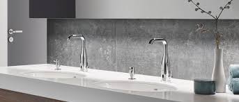 1.252 angebote zu sensor wasserhahn im waschtischarmaturen preisvergleich. Armatur Mit Sensor Hygienisch Hande Waschen Grohe