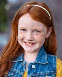 Olivia Hicks's Instagram, Twitter & Facebook