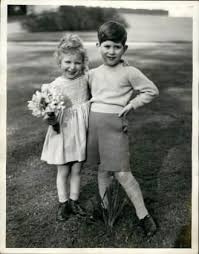 Im april erwarten prinz harry und herzogin meghan ihr erstes gemeinsames kind. Queen Elizabeth Ii Und Philip Die Beziehung Zu Ihren Kindern Prinz Charles Prinz Charles Und Camilla Prinzessin Anne