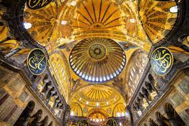 Das ist die hagia sophia, wir und die gesamte orthodoxe kirche betet in jeder liturgie, jeden tag darum, wieder in der hagia sophia die göttliche liturgie feiern zu können. Bilder Hagia Sophia Istanbul Turkei Franks Travelbox