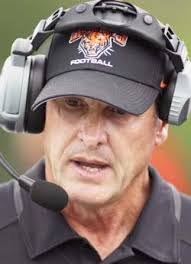 Marcus Grove's Instagram, Twitter & Facebook