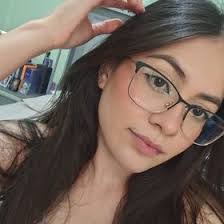 Jennifer Maciel's Instagram, Twitter & Facebook