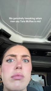 Alyssa Worth's Instagram, Twitter & Facebook