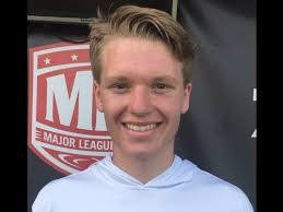 Robert Chavers's Instagram, Twitter & Facebook