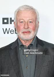 38 Photos & High Res Pictures