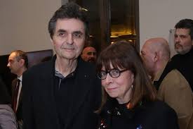 Νέα μεγάλη αύξηση στις ηλεκτρονικές συναλλαγές με το δημόσιο κατά το πρώτο εξάμηνο του 2021. Aikaterinh Sakellaropoyloy H Nea Proedros Ths Dhmokratias Se Bradinh E3odos Me To Syntrofo Ths Pic Vipnews
