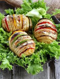 Recette Pommes De Terre A La Suedoise Aux Poivrons Et Fromage Frais En Video Recette Recettes De Cuisine Recette Pomme De Terre Recette Pomme