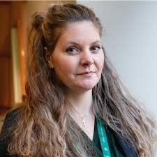 Gick från att forska på får till att ta satsa på avel hemma på släktgården 