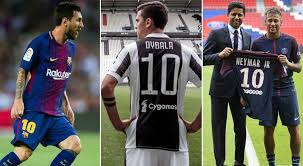 In der deutschen nationalmannschaft trägt momentan julian draxler die trikotnummer 7. Nummer 10 Diese Stars Tragen Die Nummer Bei Europas Topklubs