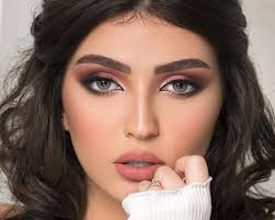 image may contain 1 person closeup fashion makeup best makeup products girls makeup