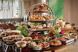 Singapore S 10 Best Sunday Champagne Brunches Champagne Brunch Brunch Buffet Table Settings