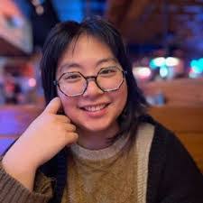 Elaine Kimble's Instagram, Twitter & Facebook