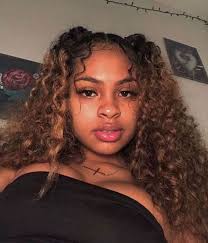 Light Skin With A Beautiful Glow And I Cute Curly Hairstyle Curlyhairstyles Baddie Curly Hairstyles Cute Curly Hairstyles Hair Styles Curly Hair Styles