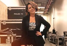 A atriz mostrou no último domingo (22) o processo da mudança em suas redes sociais e agradou seus seguidores. Fernanda Souza Instagram Eshoje
