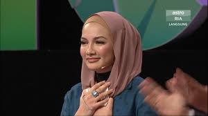 Facebook gives people the power to share and makes the. Kepala Bergetar Meletop Ep 31 12 19 Neelofa Last Day Facebook