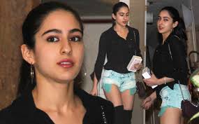 Saif sendiri sudah dikaruniai tiga anak dari dua ibu yang berbeda. Sara Ali Khan Image Full2hootiyappa