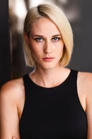 Sharon Belle's Instagram, Twitter & Facebook