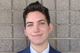 The College honors outstanding academic achievement with 2021 Dean's Medals 