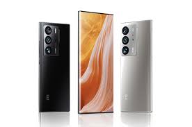 ZTE Axon 40 Ultra takes another stab at ...