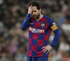 Barcelona boss Quique Setien loses trust of dressing room with stars  believing he is 'not capable of managing the club'