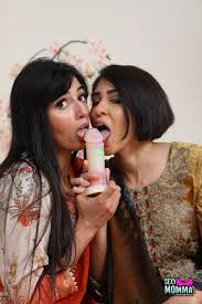 Sexy Momma Aaliyah Yasin, Sahara Knite - Pichunter