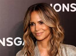 If you are facing the same issues, then it is about time you switch over to curly blonde hair with side swept bangs. The 7 Best Hairstyles For Women Over 50