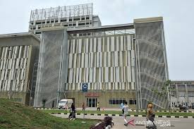 Akhirnya, aku menghabiskan malam itu berbaring di rumah sakit. Lab Rsui Layani Pemeriksaan Pcr Covid 19 Dari Rs Depok Antara News