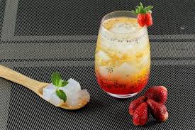 Bunda, pernah mendengar infused water? Cukup 10 Menit Kok Yuk Bikin 6 Minuman Segar Yang Super Praktis Ini