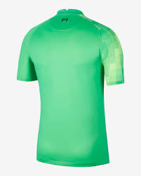 First team primarily during home matches, and also during away matches with teams who wear opposite colour kits. Liverpool F C 2021 22 Stadium Goalkeeper Men S Football Jersey Nike Lu