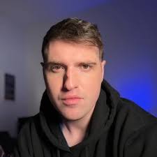 lindsay (@Lindsaysimms19)