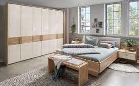 Schließlich spart ein kommode schlafzimmer hardeck mit praktischen möbeln und gegenständen viel zeit. Schlafzimmer Kiruna In Champagner Online Bei Hardeck Kaufen