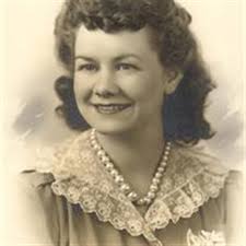 Ila Peters's Instagram, Twitter & Facebook